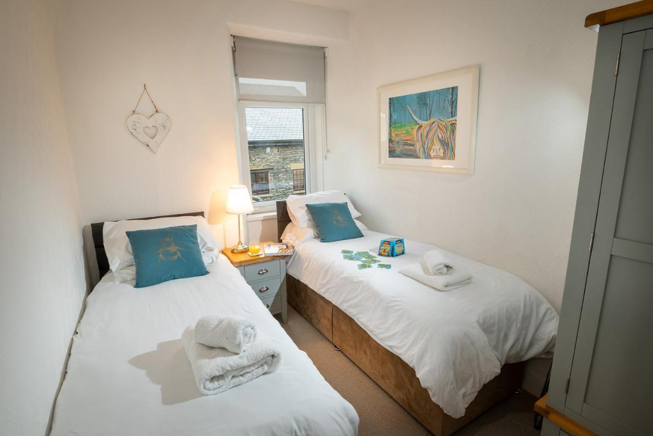 Woodland Cottage - Private Courtyard - Pet Friendly Retreat In The Heart Of 윈더미어 외부 사진