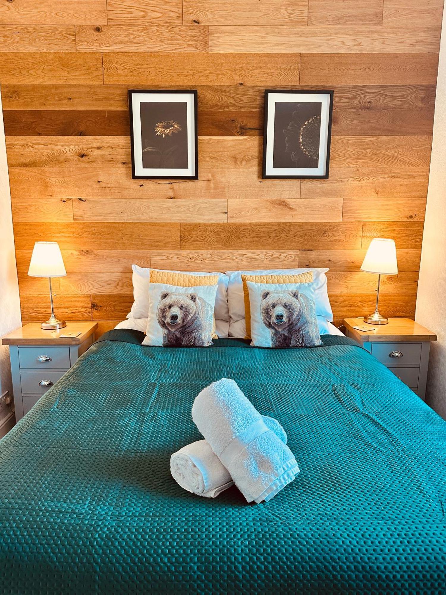 Woodland Cottage - Private Courtyard - Pet Friendly Retreat In The Heart Of 윈더미어 외부 사진
